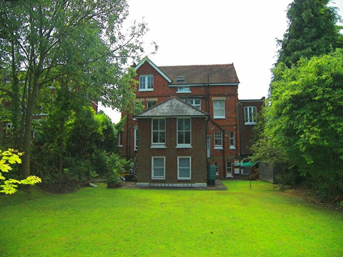 1 Bedroom Flat To Rent In Lansdowne Road, Fitzroy Court, TN1