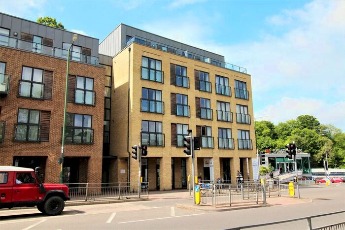 2 Bedroom Flat To Rent In London Road, Sevenoaks, TN13