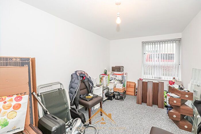 2 Bedroom Flat For Sale In Glenbervie Road, Grangemouth, FK3