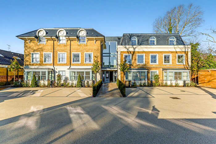 2 Bedroom Flat For Sale In Shalford Lodge, Kingston Hill, Kingston Upon Thames, KT2