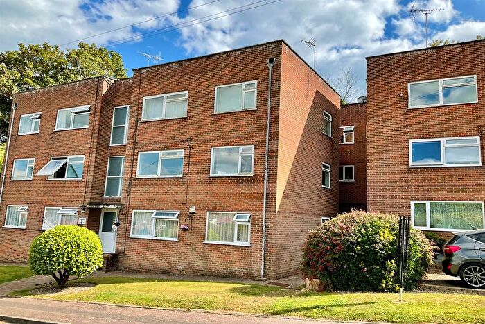 2 Bedroom Flat For Sale In Chalkwell Court, Eaves Road, Dover, CT17