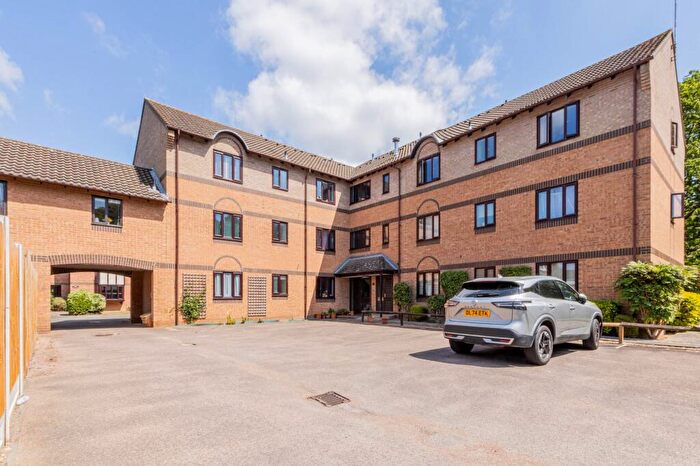 1 Bedroom Flat For Sale In Friday Wood Green, Colchester, CO2