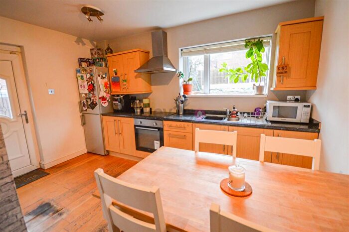 2 Bedroom Semi-Detached House For Sale In Stradbroke Drive, Sheffield, S13