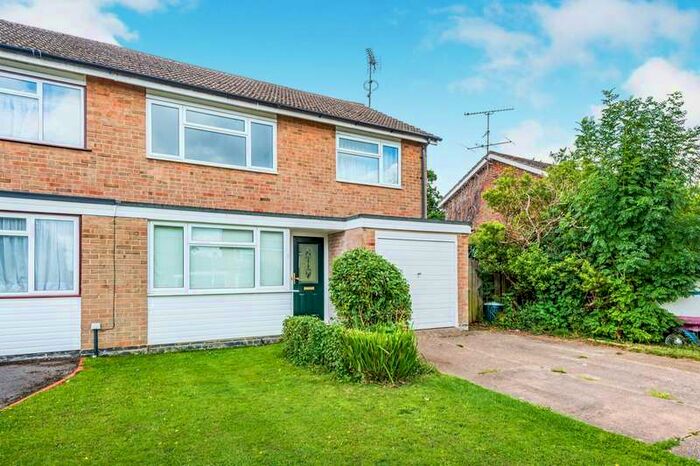 3 Bedroom Semi-Detached House To Rent In Millfield, Southwater, RH13