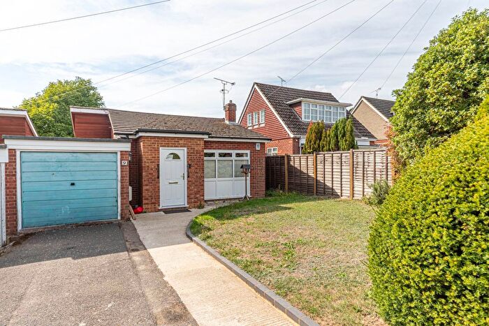 2 Bedroom Detached Bungalow For Sale In Gurney Drive, Caversham Heights, Reading, RG4