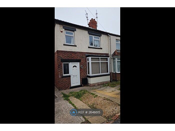 3 Bedroom Semi-detached House To Rent In Sheppard Road, Doncaster, DN4