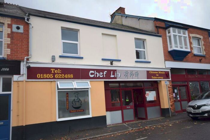 2 Bedroom Flat To Rent In Well Street, Great Torrington, Devon, EX38