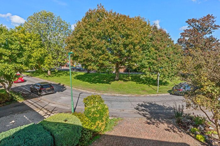 4 Bedroom Detached House For Sale In Selwood Way, Downley, HP13