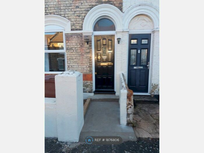 2 Bedroom Terraced House To Rent In Kitchener Road, Rochester, ME2