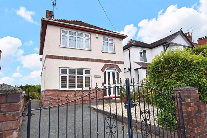 3 Bedroom Detached House For Sale In Stryt Las, Rhosllanerchrugog, Wrexham, LL14