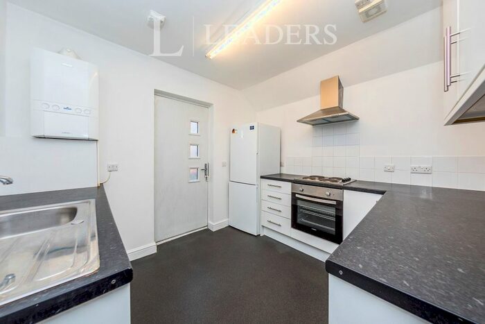 2 Bedroom Flat To Rent In Woodbridge Hill, Guildford, GU2