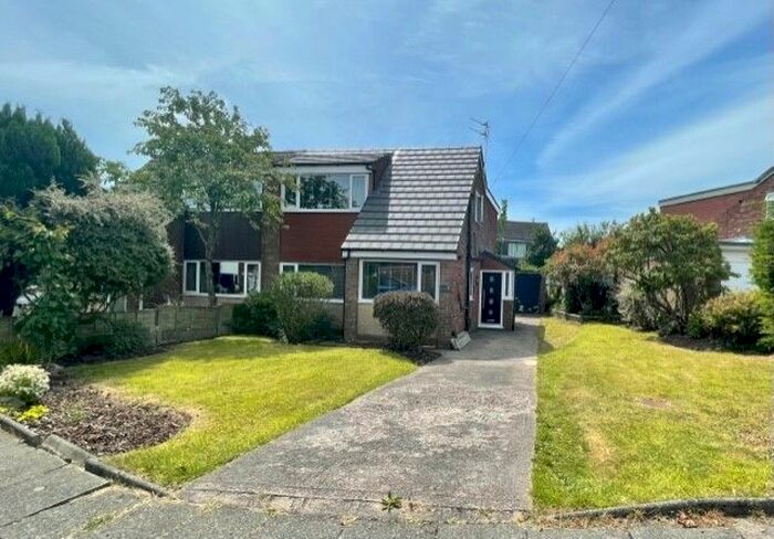 3 Bedroom Semi-Detached House To Rent In Darvel Avenue, Ashton-In-Makerfield, Wigan, WN4