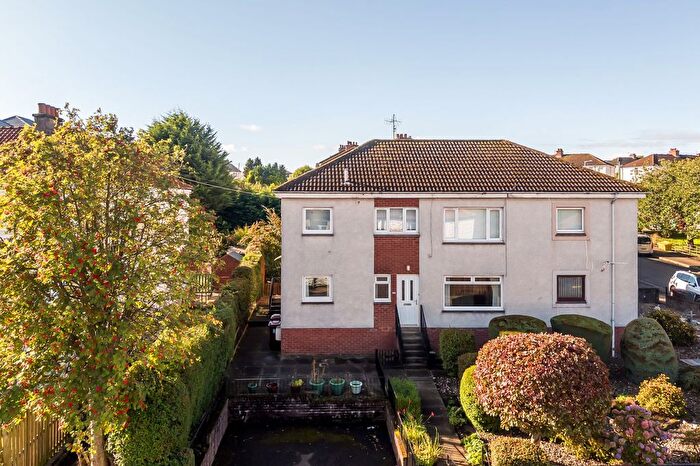 2 Bedroom Flat For Sale In Mains Drive, Dundee, DD4