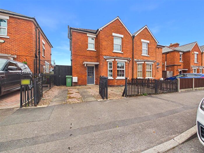 3 Bedroom Semi Detached House To Rent In Calton Road, Gloucester, Gloucestershire, GL1