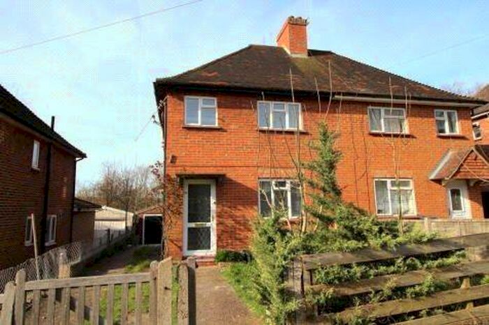 4 Bedroom House To Rent In Hillcrest Road, Westborough, GU2