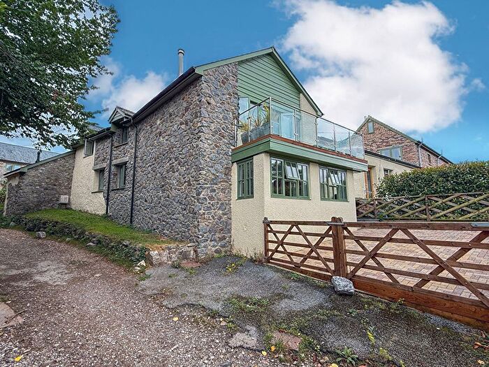 3 Bedroom End Of Terrace House For Sale In Preston, Newton Abbot, TQ12