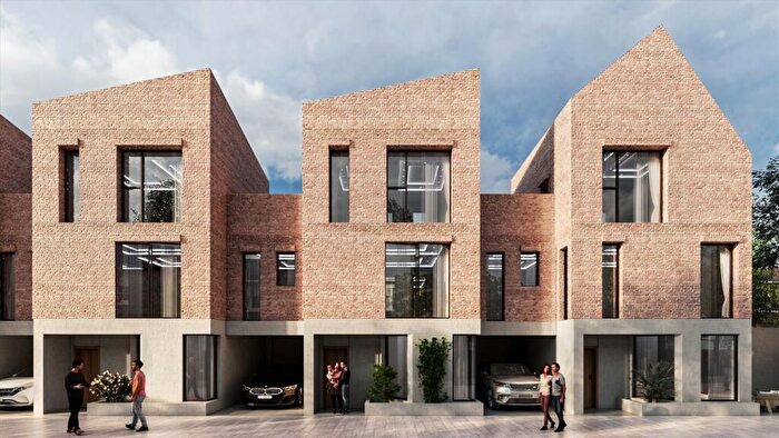 3 Bedroom House For Sale In Bowes Road, Powys Mews, N13