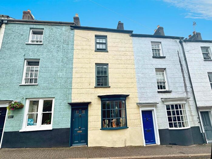 4 Bedroom Terraced House For Sale In Bridge Street, NP16