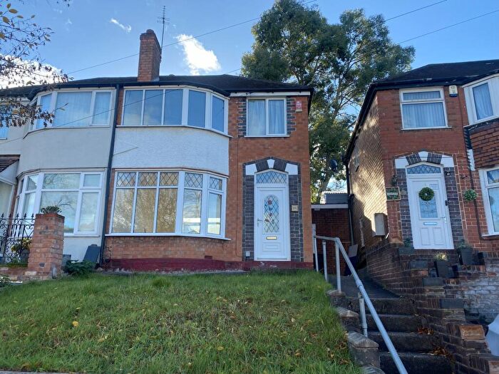 3 Bedroom Semi-Detached House To Rent In Turnberry Road, Birmingham, B42