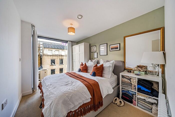 2 Bedroom Flat For Sale In Deptford High Street, London, SE8