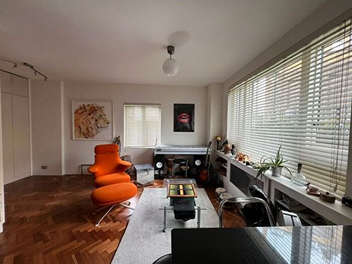 Studio To Rent In Park Crescent, London, W1B