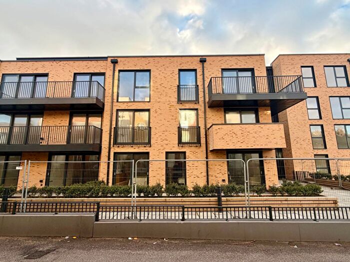 2 Bedroom Flat To Rent In Gallery Walk, Margate, CT9