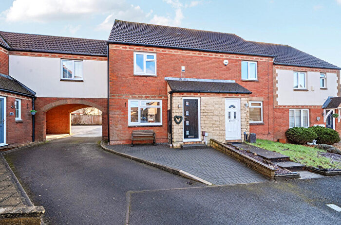 2 Bedroom Terraced House For Sale In Abbotsbury Way, St Andrews Ridge, Swindon, SN25