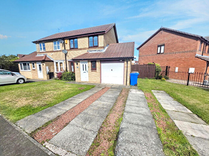 3 Bedroom Semi-Detached House For Sale In Prestbury Avenue, Cramlington, Northumberland, NE23