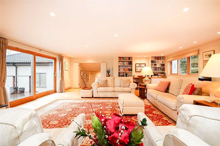 3 Bedroom Bungalow To Rent In Marryat Place, Wimbledon, London, SW19