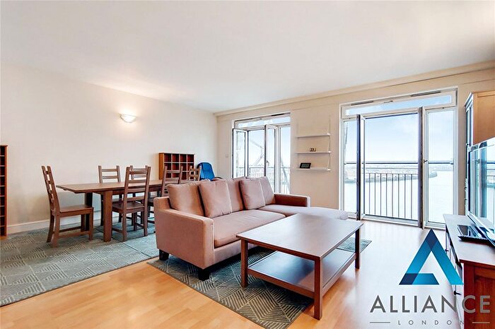 2 Bedroom Flat To Rent In Dundee Wharf, Three Colt Street, London, E14