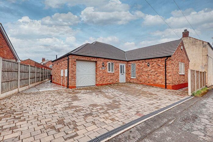 3 Bedroom Detached Bungalow For Sale In Bowling Green Lane, Crowle, DN17