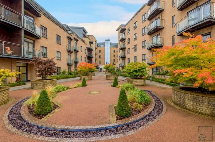 2 Bedroom Flat To Rent In Trinity Gate, Epsom Road, Guildford, GU1