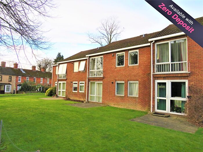 2 Bedroom Flat To Rent In Weyhill Road, Andover, SP10