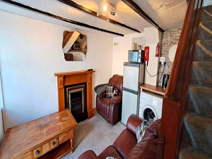 1 Bedroom Property To Rent In Fisherman Cottages, Llanybydder, Carmarthenshire, SA40