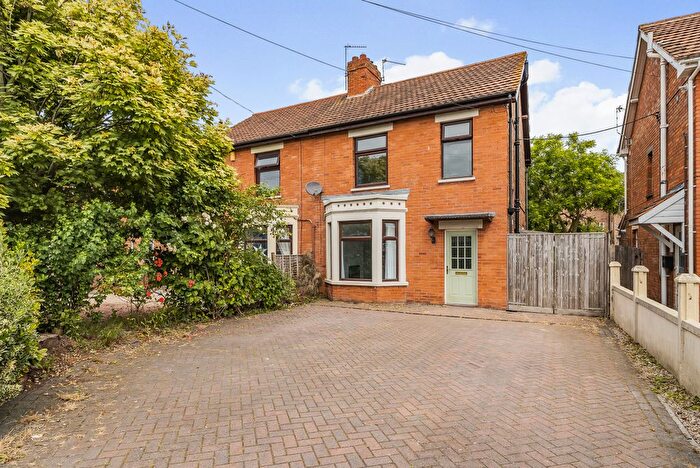 4 Bedroom Property To Rent In Priory Bridge Road, Taunton, TA1