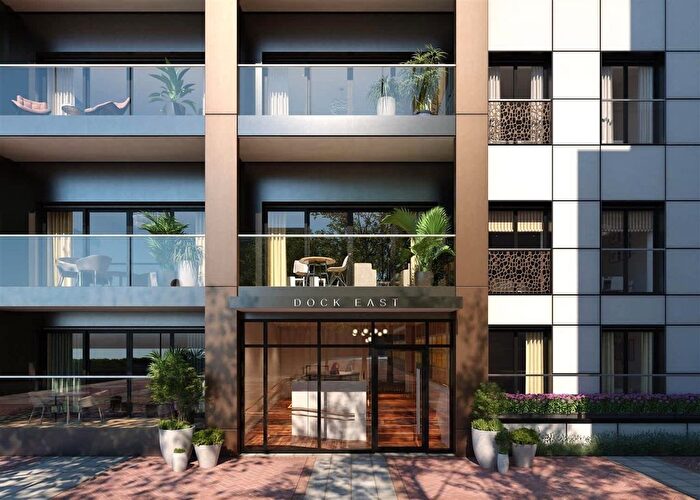 2 Bedroom Flat To Rent In Dock East Apartments, Selsdon Way, Canary Wharf, E14