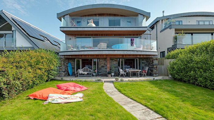 6 Bedroom Property For Sale In Dunder Park, Polzeath, PL27