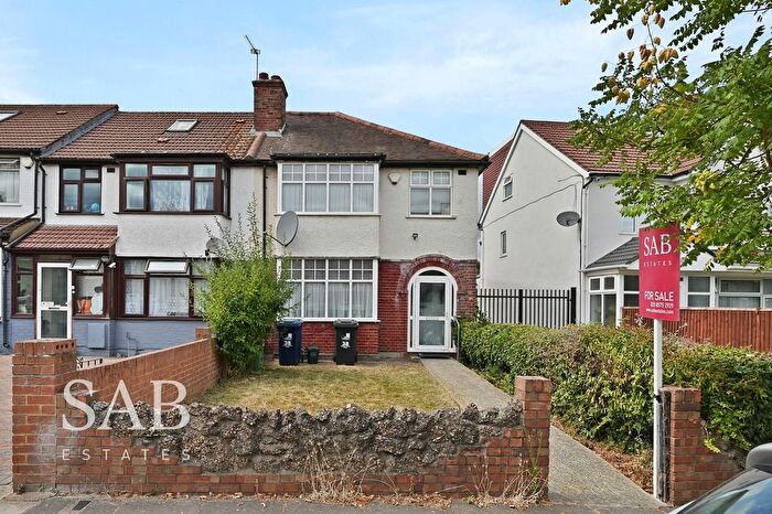 3 Bedroom End Of Terrace House For Sale In Mornington Road, Greenford, UB6