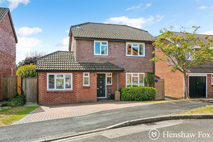 3 Bedroom Detached House For Sale In Primrose Way, Romsey, Hampshire, SO51