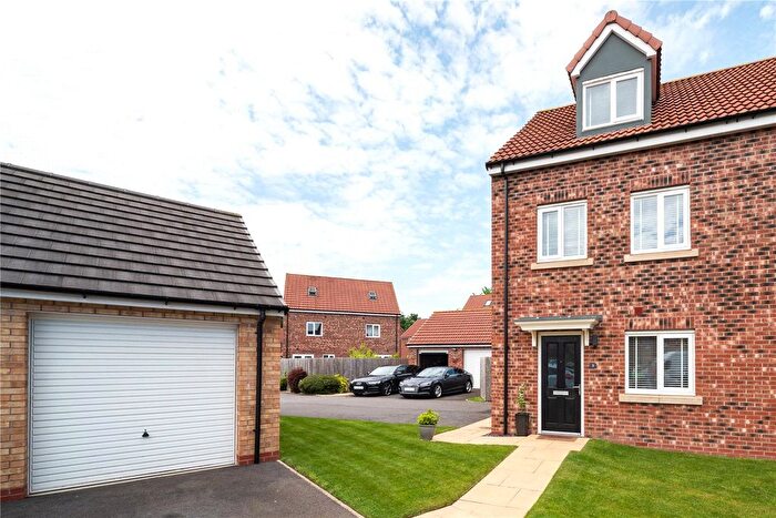 3 Bedroom Semi-Detached House For Sale In Willow Grove, Boroughbridge, York, YO51