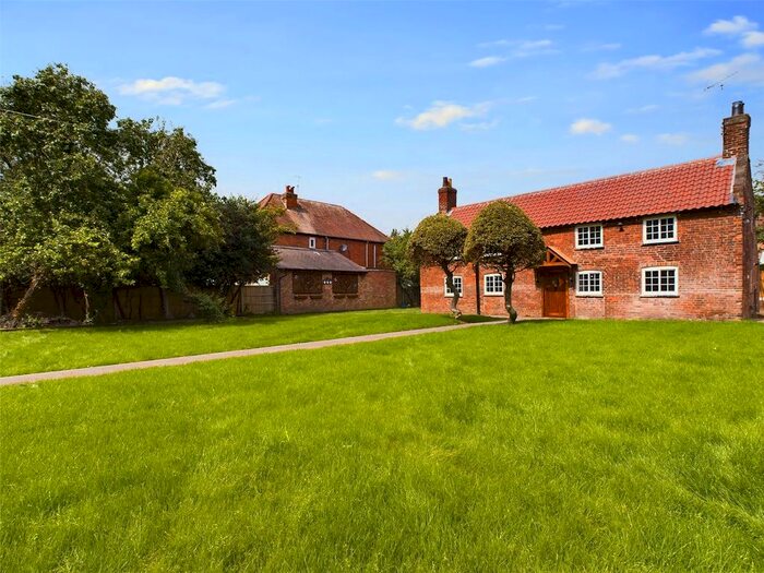 3 Bedroom Cottage To Rent In Trowell Road, Wollaton, Nottinghamshire, NG8