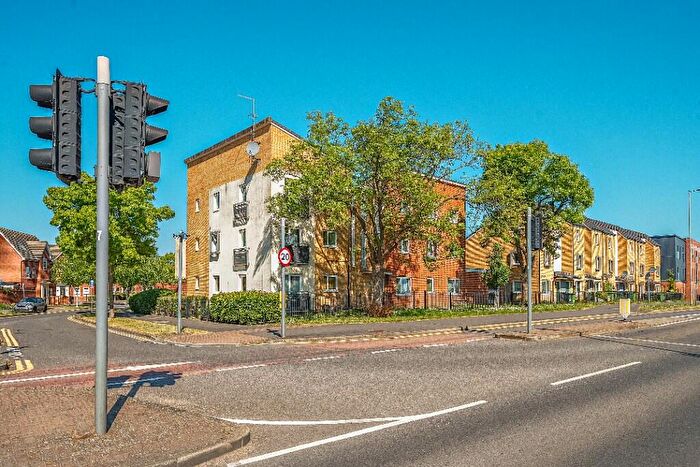 2 Bedroom Flat For Sale In London Road, Peterborough, Cambridgeshire, PE2
