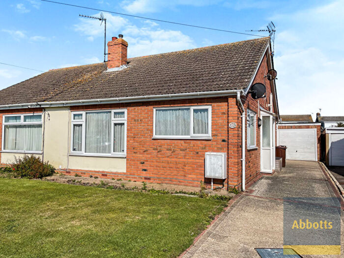 2 Bedroom Bungalow To Rent In Tyndale Drive, West Clacton, CO15