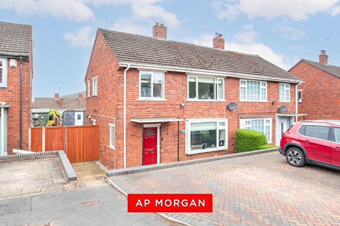 3 Bedroom Semi Detached House For Sale In Rutland Place, Stourbridge, West Midlands, DY8