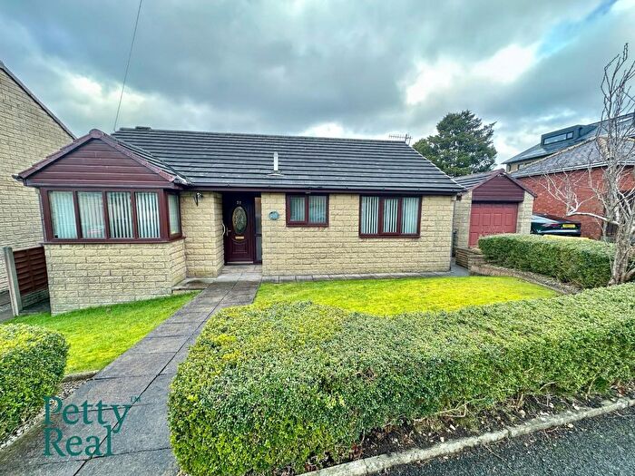 2 Bedroom Detached Bungalow For Sale In Hillside Close, Brierfield, BB9