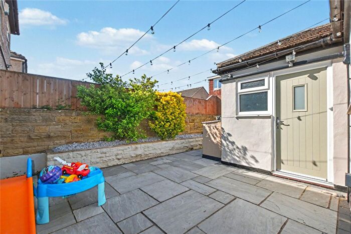 3 Bedroom Semi-Detached House For Sale In Westfield Drive, Yeadon, Leeds, West Yorkshire, LS19