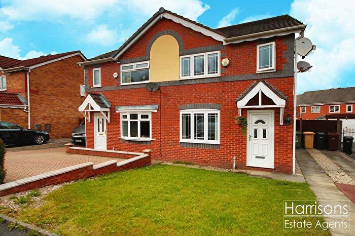 3 Bedroom Semi-Detached House To Rent In Ellesmere Road, Morris Green, Bolton, Lancashire., BL3