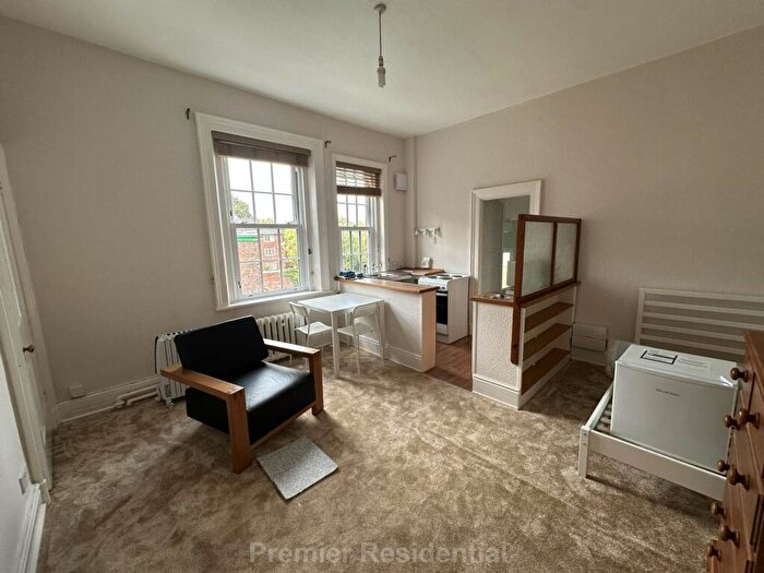 Studio To Rent In Grosvenor House, Edge Lane, Manchester, M32