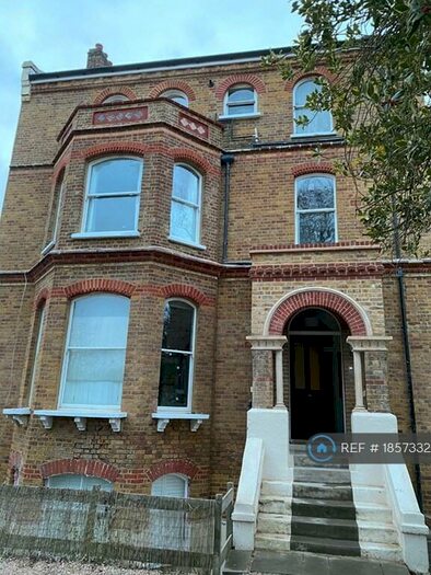 1 Bedroom Flat To Rent In Ewell Road, Surbiton, KT6