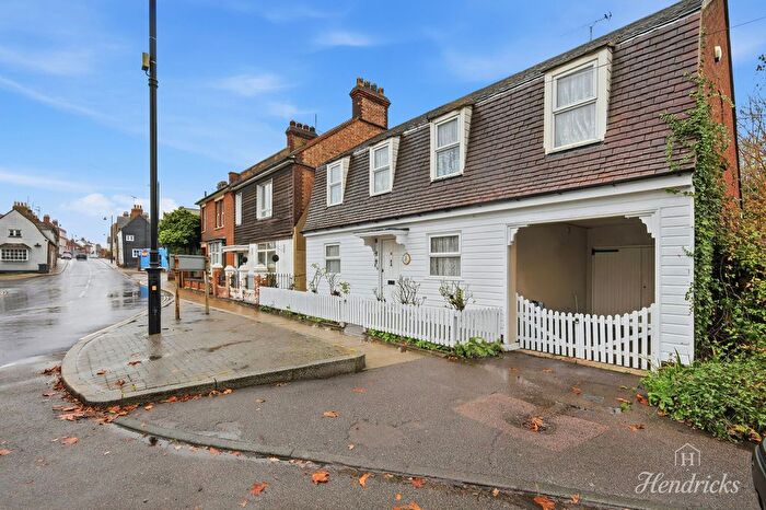 4 Bedroom Detached House For Sale In South Street, Rochford, SS4